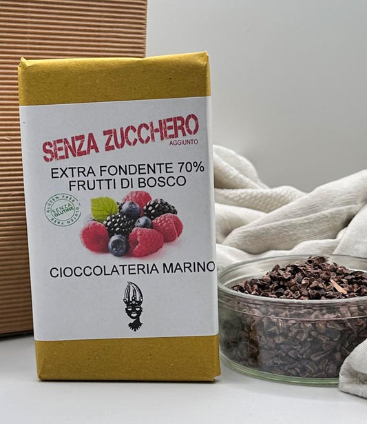 Cioccolato extra fondente al gusto frutti di bosco